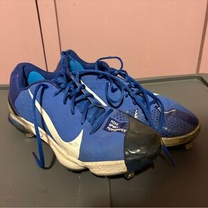 Nike Men's Blue Performance Cleats